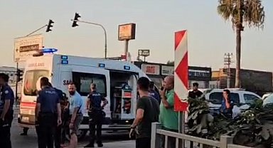 Baba, tartıştığı 2 oğlu ile onların arkadaşını av tüfeğiyle yaraladı