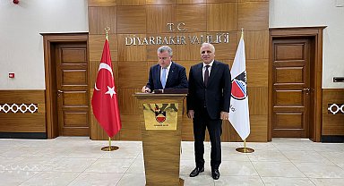 Bakan Bak, Van Gölü'nde tekne turu yaptı