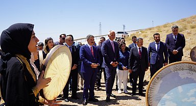 Bakan Ersoy: Yıl sonu hedefimiz olan 64 milyar dolarlık turizm gelirine emin adımlarla ilerliyoruz