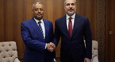 Bakan Fidan, Cibuti Dışişleri Bakanı Omar ile bir araya geldi