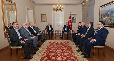 Bakan Fidan, Hamas Şura Meclisi Başkanı Derviş ile bir araya geldi