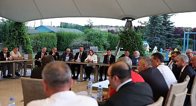 Bakan Göktaş, şehit yakınları ve gazilerle bir araya geldi