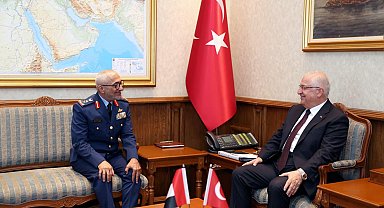 Bakan Güler, BAE Genelkurmay Başkanı Al Mazrouei'yi kabul etti