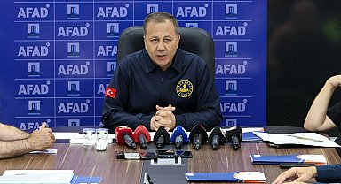 Bakan Yerlikaya: Çanakkale'deki yangında bin hektar alan zarar gördü