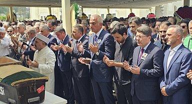 Bakanlar Ersoy ve Tunç, eski İl Başkanı Tosun'un cenazesine katıldı