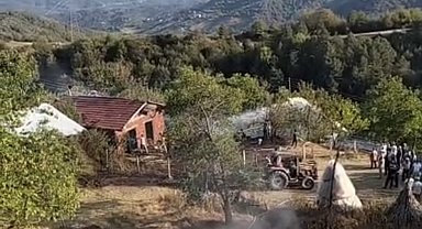 Bartın'da anız ve samanlık yangını