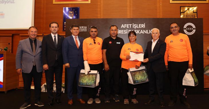 Başkan Bozbey’den alev savaşçılarına teşekkür