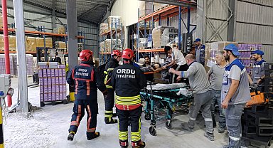 Bentonit fabrikasında makineye sıkışan işçi ağır yaralandı