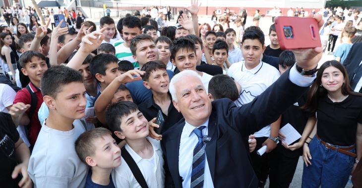 Büyükşehir'den öğrencilere eğitim desteği