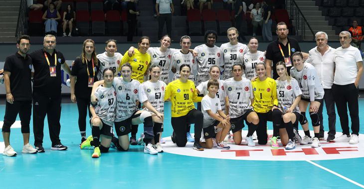 Büyükşehir Hentbol Takımı finalde!