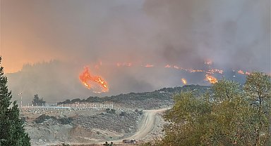 Çanakkale'de orman yangını: 2 köy tahliye edildi