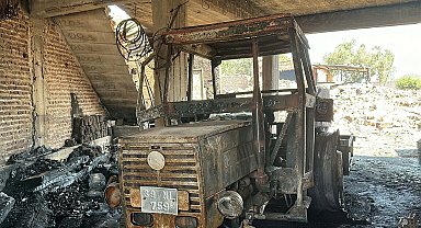 Çanakkale'deki orman yangını ikinci gününde; yanan alanlar ve evler havadan görüntülendi