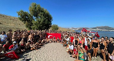 Çelebi Adası'na ulaşıp, Türk bayrağı açtılar