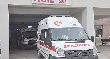 Çöp konteynerine çarpan motosikletin sürücüsü yaralandı