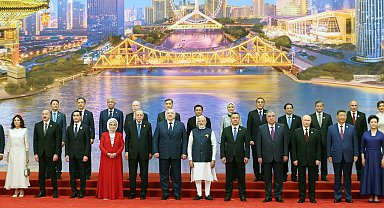 Cumhurbaşkanı Erdoğan, ŞİÖ Zirvesi'nde aile fotoğrafı çekimine katıldı