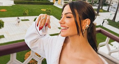 Demet Özdemir, sosyal medya paylaşımıyla takipçilerini mest etti