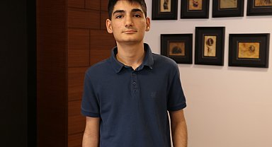 Depremzede Asil, yüzde 100 bursla liseye yerleşti