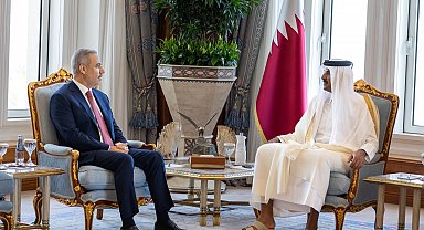 Dışişleri Bakanı Fidan, Katar Emiri Al Thani ile bir araya geldi