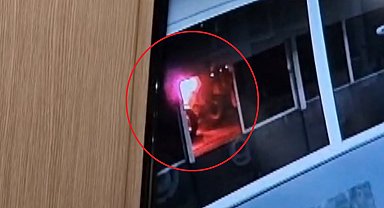 Diyarbakır'daki yangında 3 dükkan ile 19 traktör yandı