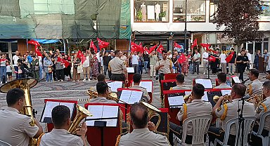 Edirne'de 5'inci Kolordu Bandosu'ndan 'Zafer Haftası' konseri