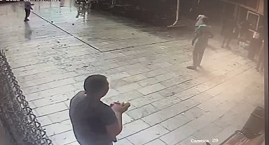 Engelli bireylerle bakıcıların su savaşı kamerada