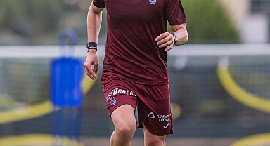 Enis Destan, Hull City'ye transfer oldu