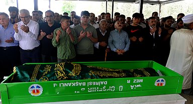 Eski AK Parti ilçe başkanı kazada yaşamını yitirdi