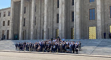 Eski Sanayi ve Ticaret Bakanı Akyol için TBMM'de tören
