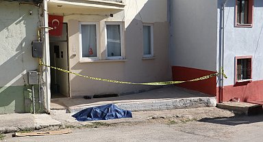Evinin önünde ölü bulundu