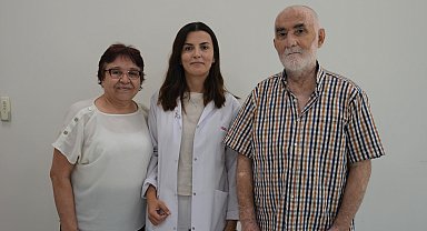 Evli çift, 42 yıllık sigara tiryakiliklerinden birlikte kurtuldu