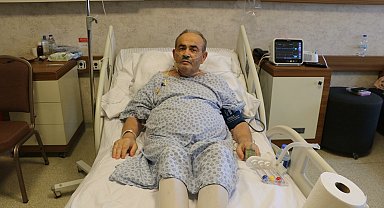 Fazla ilaç kullanımından bağırsağı delinen hasta ölümden döndü