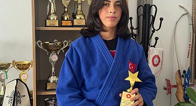 Fenerbahçe taraftarı sporcuların Kadıköy hayali madalya getirdi