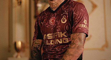 Galatasaray'ın alternatif forması taraftarların beğenisine sunuldu