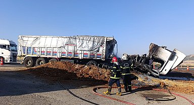 Gaziantep'te arpa yüklü TIR yandı; şoför yaralı