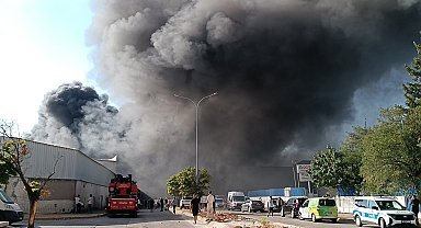Gaziantep'te geri dönüşüm fabrikasında yangın