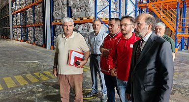 Gazze'ye gönderilecek gıdalar, Erzurum Bölge Afet Müdahale ve Lojistik Merkezi'nde