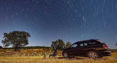 Gökyüzünde meteor şöleni
