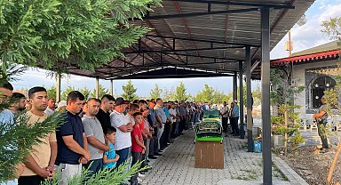 Gölete giren 2 çocuk boğuldu