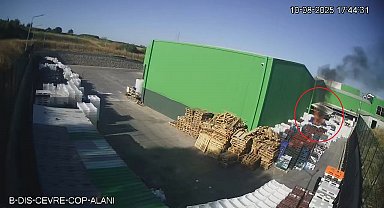 Gönen'de 2 işçinin öldüğü fabrika yangını güvenlik kamerasında