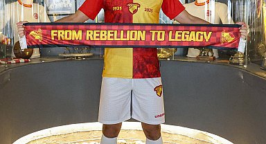 Göztepe vitrini yeniledi