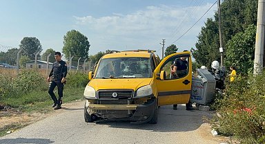 Hafif ticari araçla çarpışan motosikletin sürücüsü öldü