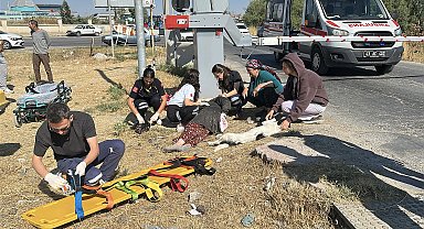 Hemzemin geçitte yük treni çarpan yaya yaralandı