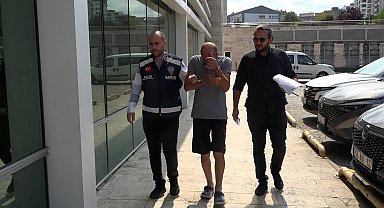 Hırsızlık için el feneriyle girdiği inşaatta suçüstü yakalandı