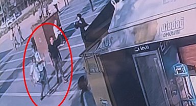 Husumetlisini bıçak sapıyla darbetti; o anlar kamerada