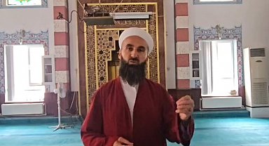 İmam, namaz sırasında mahfilden düşen çocuğu kurtardı