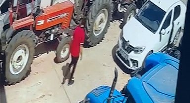 İş yerinden çıkışta tabancayla vuruldu; saldırı kamerada