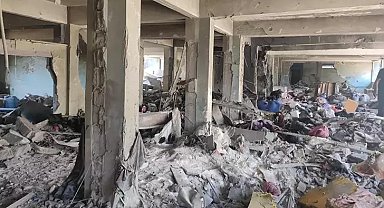 İsrail'in gazetecilerin çadırına düzenlediği saldırıda 5 gazeteci hayatını kaybetti