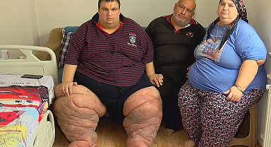 İstanbul - 270 kilo Mehmet: 15 aydır evden çıkamıyorum, yardım edin