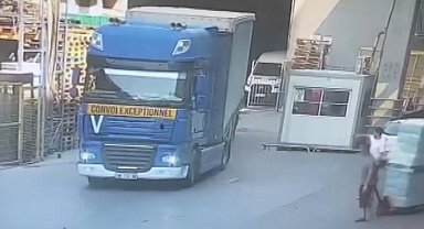 İstanbul - 55 bin dolar değerindeki bebek bezlerini çalan nakliyeci yakalandı