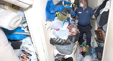 İstanbul - Avcılar'da çöp evden 12 kamyonet eşya çıktı